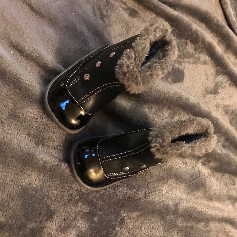 Adorable see Kai run winter booties